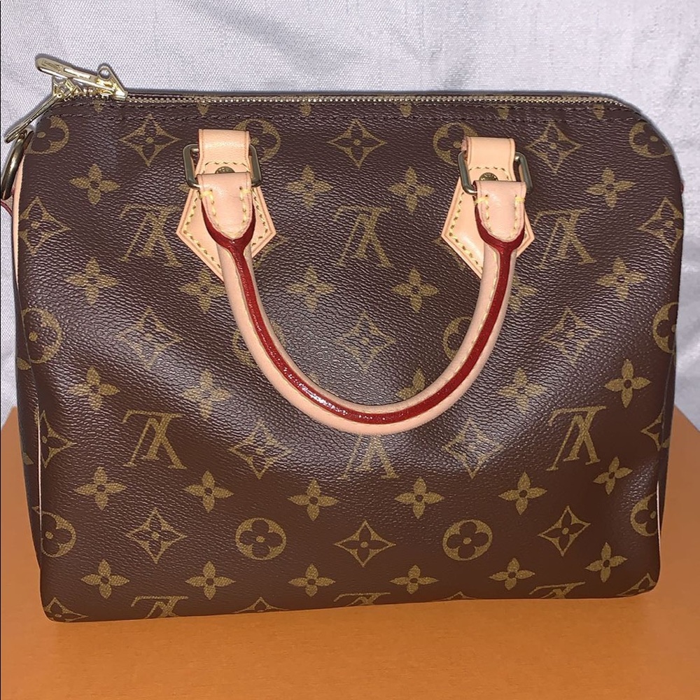 AUTHENTIC SPEEDY BANDOULIÈRE MONOGRAM 25